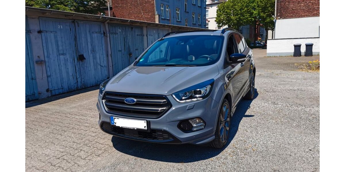 Ford Kuga 72.000 km 18.990 &euro; Gelsenkirchen 45879