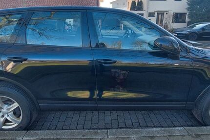 VW Touareg 318.700 km 9.850 &euro; Essen 45259