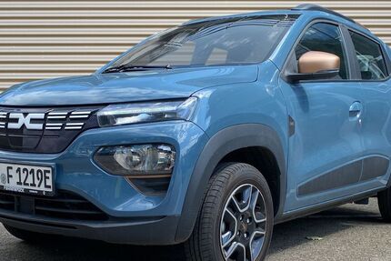 Dacia Spring 14.500 km 13.990 € Duisburg 47059