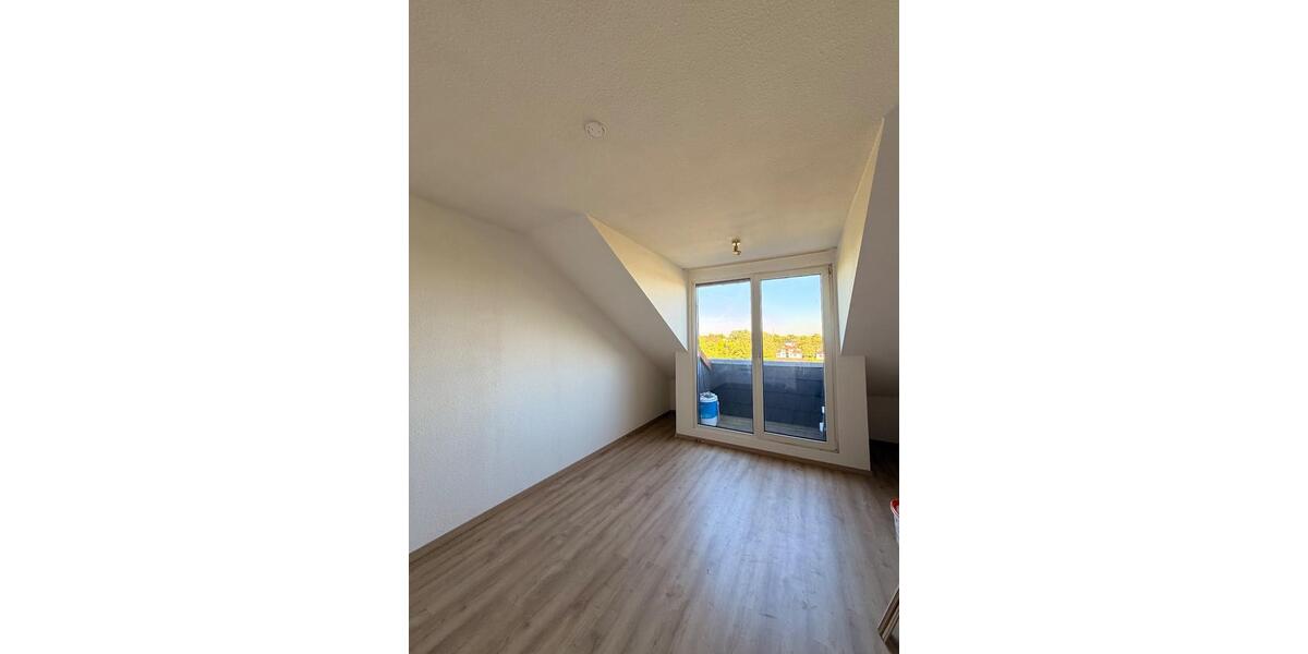 Etagenwohnung Essen Stadtbezirk IV - 1 Zimmer, 28 m&sup2;, 350&euro; | Angebot:26414697