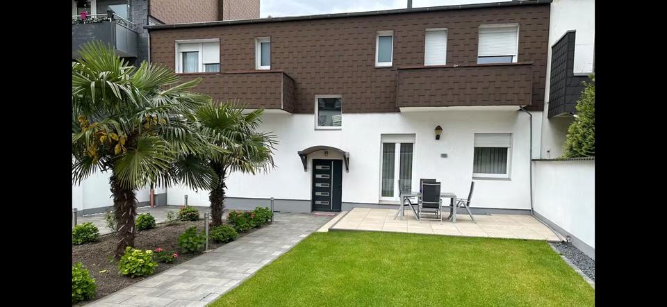 Etagenwohnung Duisburg - 4 Zimmer, 127 m&sup2;, 1.800&euro; | Angebot:25858720