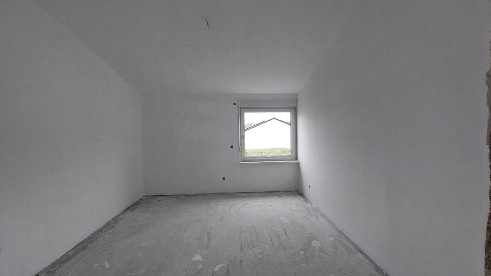 Modernisiertes Split-Level-Haus in Bochum-Höntrop 5.5 zimmer