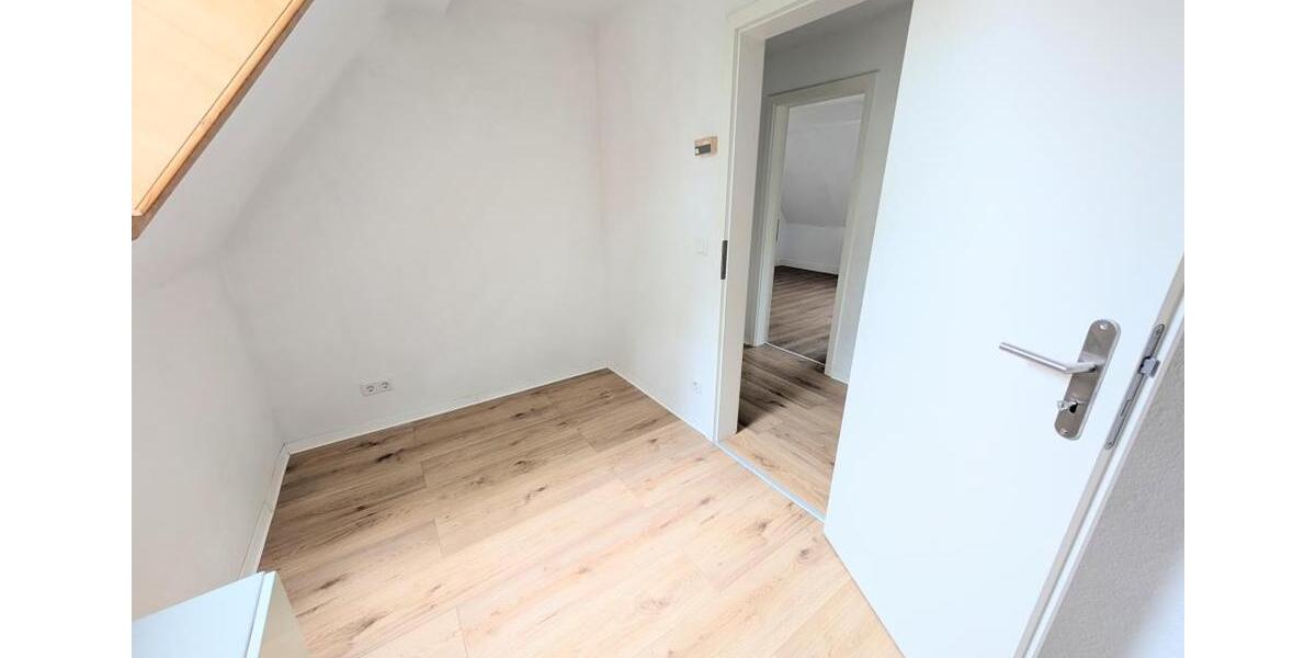 Dachgeschoßwohnung Marl Alt-Marl - 3.5 Zimmer, 56 m&sup2;, 370&euro; | Angebot:26449950