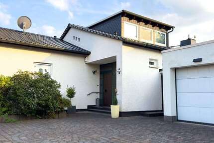Haus zum Kaufen in Witten 740.000 € 290 m²