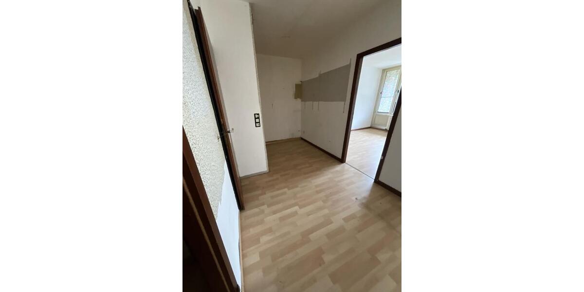 Etagenwohnung Oberhausen Alstaden - 2 Zimmer, 60 m&sup2;, 300&euro; | Angebot:19160901
