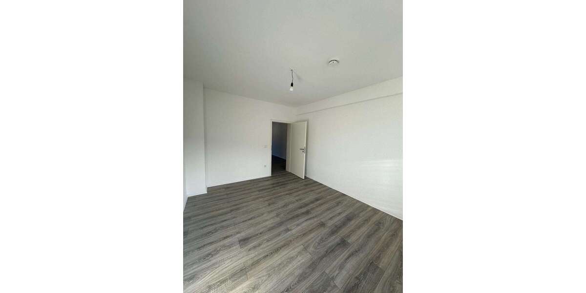 Etagenwohnung Essen Südviertel - 2 Zimmer, 68 m&sup2;, 750&euro; | Angebot:27497107