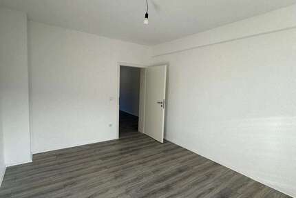 Wohnung Essen Südviertel - 2 Zimmer, 68 m&sup2;, 750&euro; | Angebot:27497107
