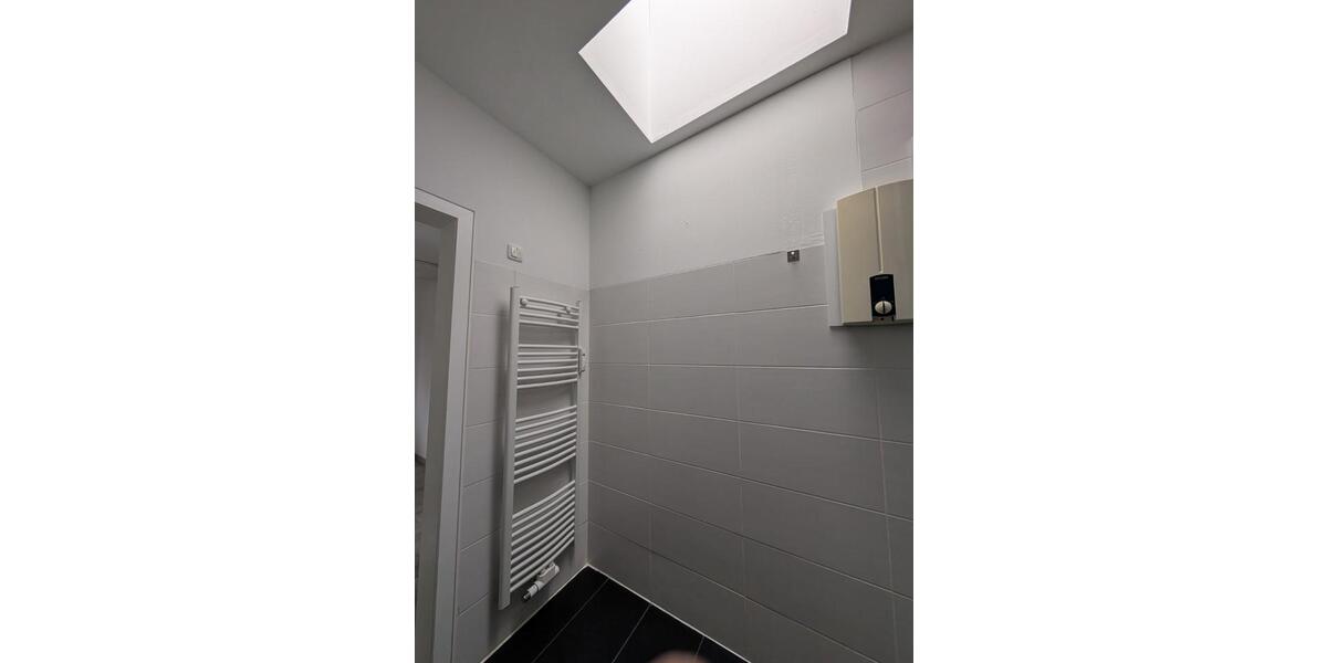 Dachgeschoßwohnung Oberhausen Biefang - 3.5 Zimmer, 75 m&sup2;, 530&euro; | Angebot:25918413