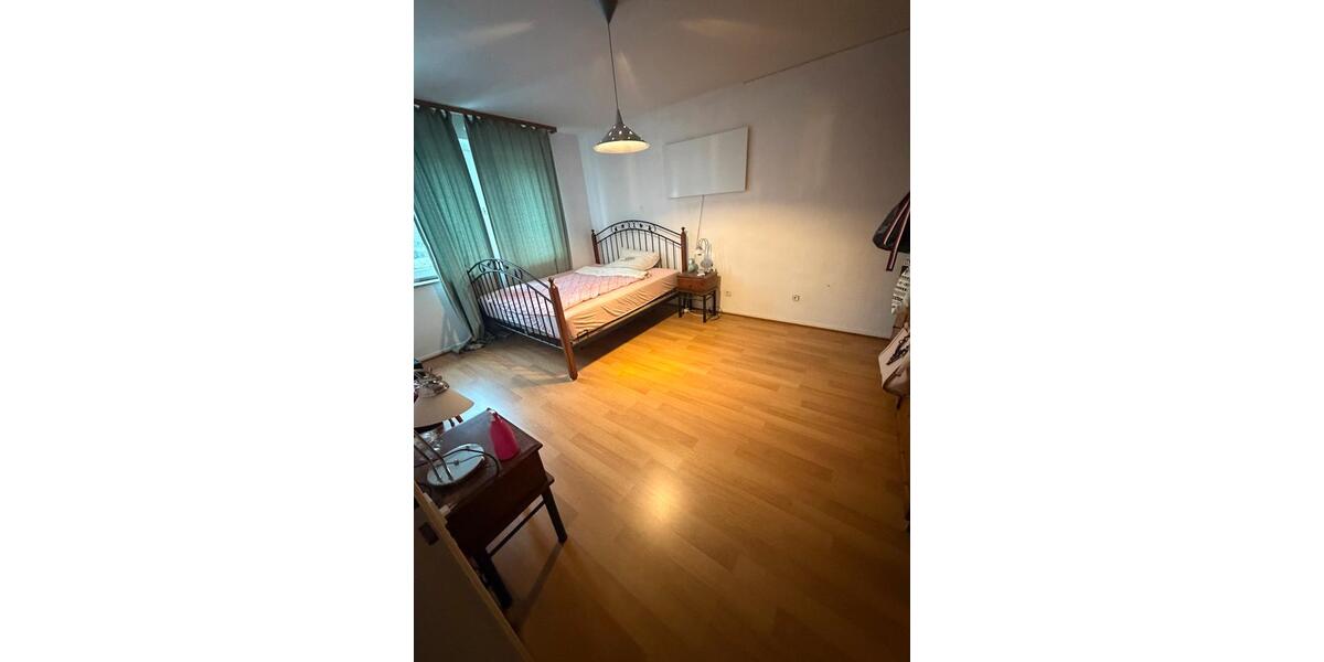 Schöne helle Wohnung zu vermieten 2 zimmer