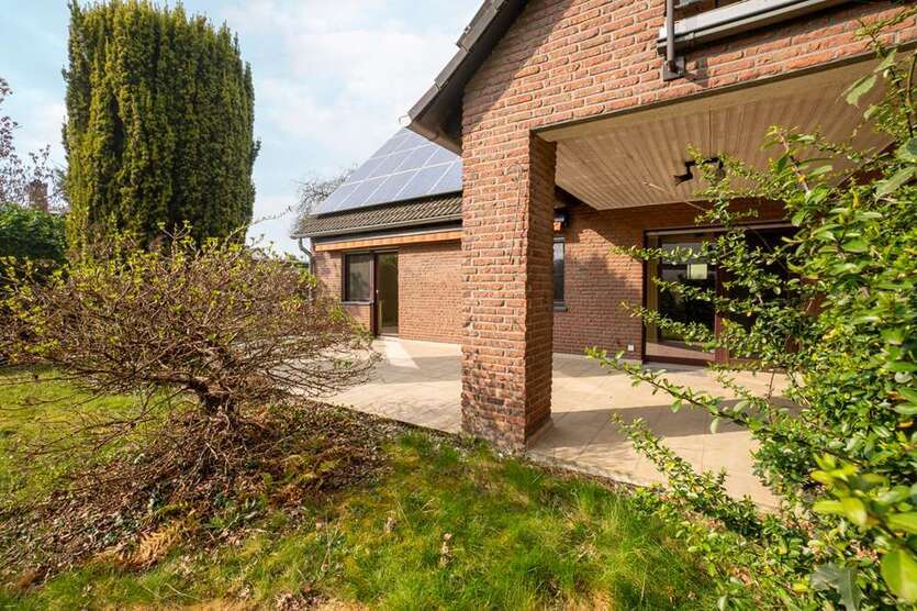 Haus zum Kaufen in Meerbusch Bösinghoven 779.000 € 186 m²