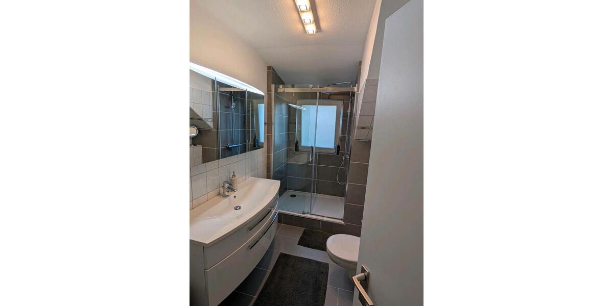 Dachgeschoßwohnung Wuppertal Gemarkung Nächstebreck - 2.5 Zimmer, 63 m&sup2;, 660&euro; | Angebot:25474550