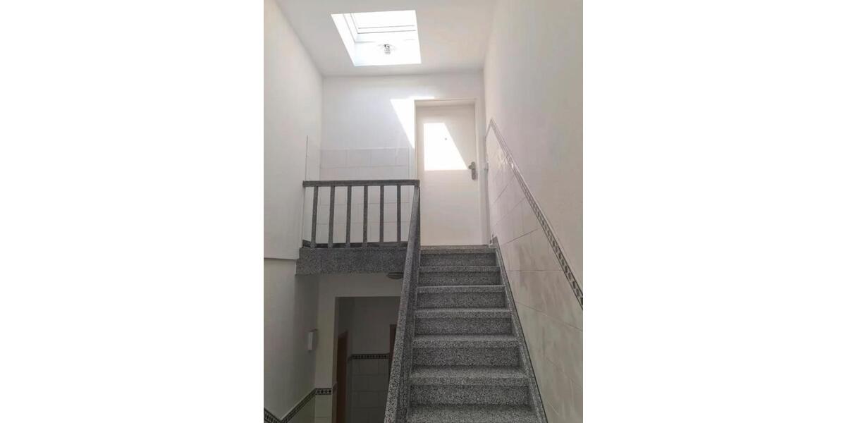 100-qm Dachgeschosswohnung über den Wolken von Holten 3 zimmer