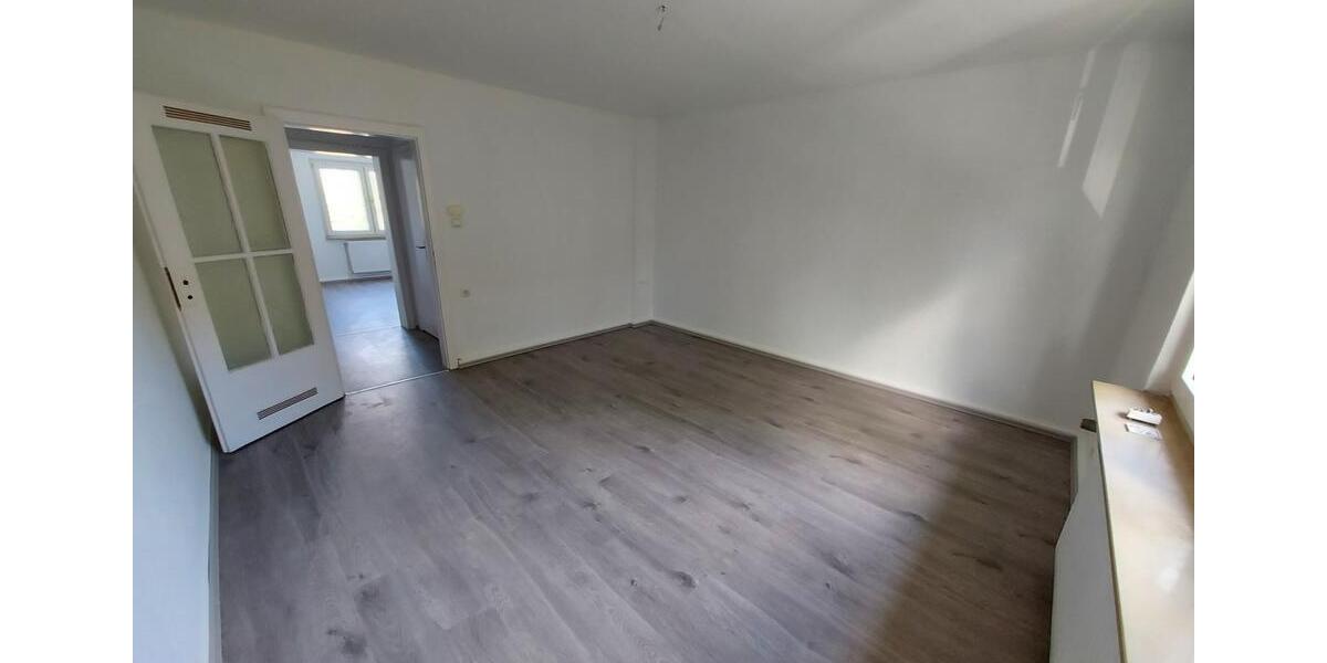 2,5 Zimmer Wohnung ab sofort frei !!! ruhige Lage 1 zimmer