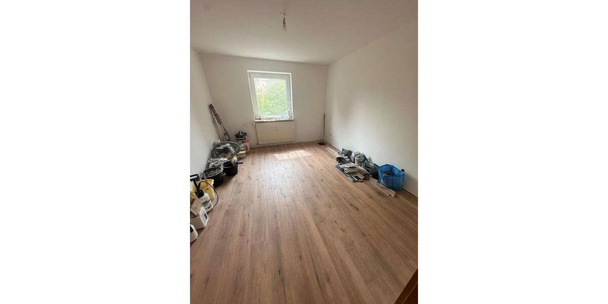 Dachgeschoßwohnung Hattingen - 2.5 Zimmer, 63 m&sup2;, 850&euro; | Angebot:26413523