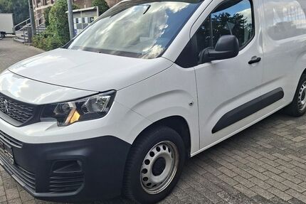 Peugeot Partner 99.000 km 11.200 &euro; Mülheim an der Ruhr 45473