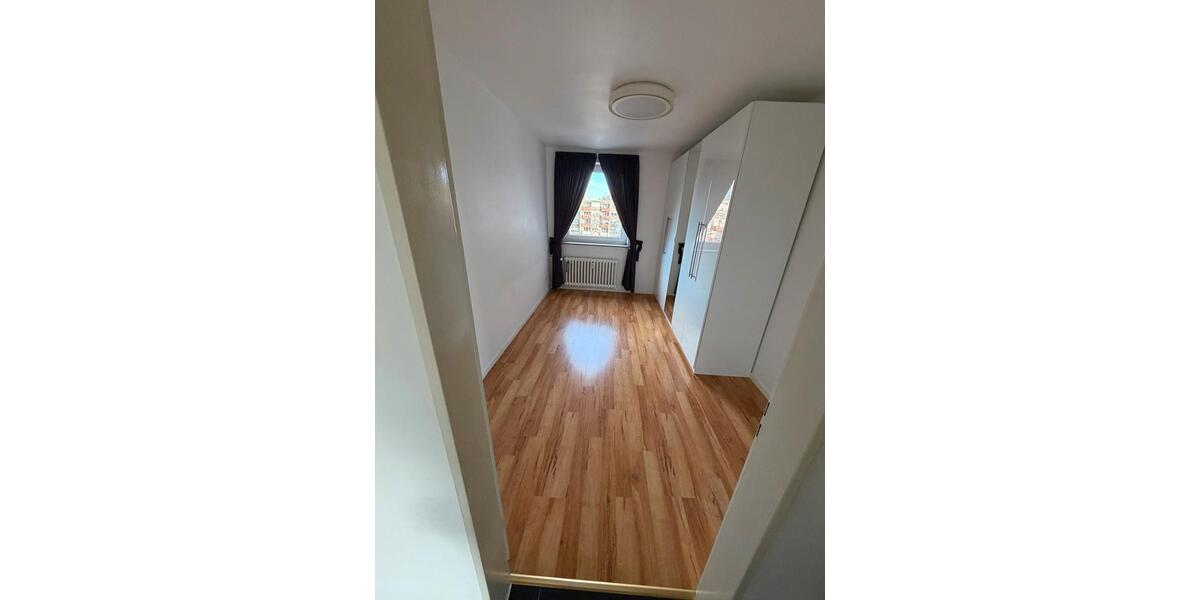 Etagenwohnung Duisburg Walsum - 3.5 Zimmer, 83 m&sup2;, 200.000&euro; | Angebot:26499494