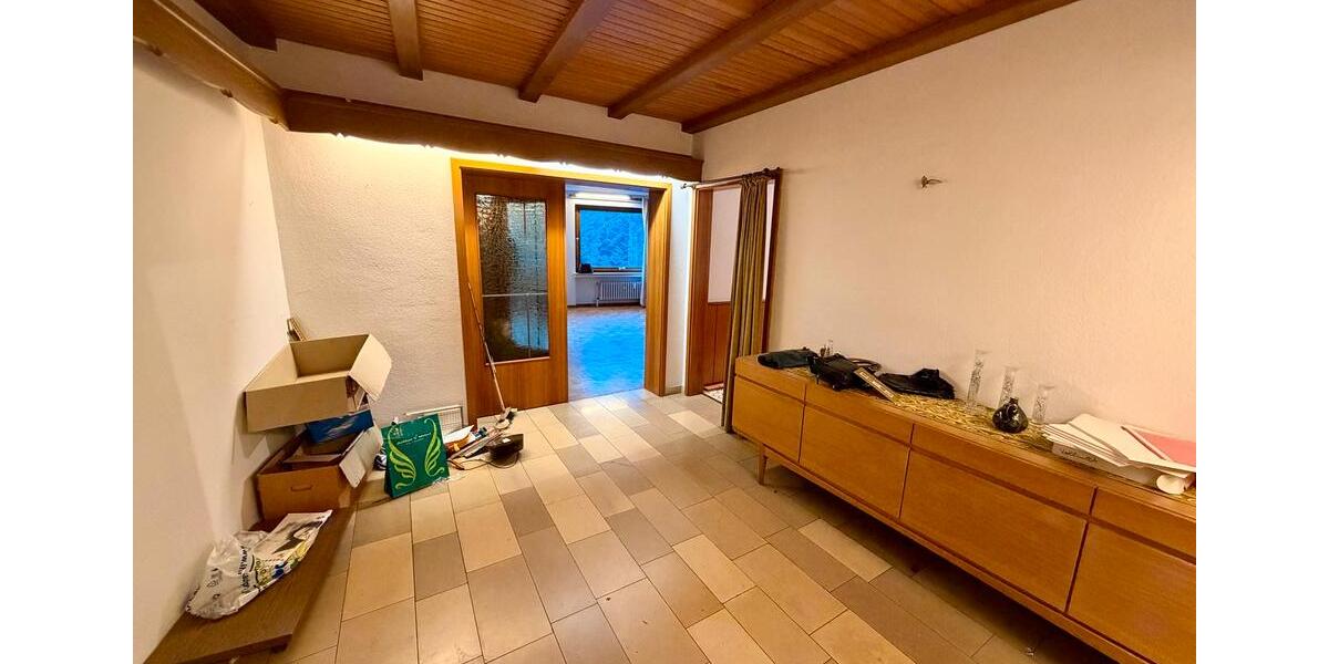 Großzügige 4-Zimmer-Wohnung in zentraler Lage von Velbert-Neviges 4 zimmer