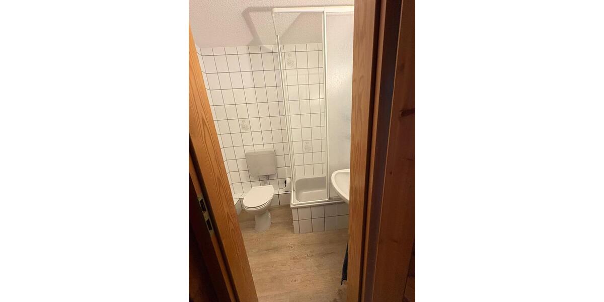 Etagenwohnung Bochum Querenburg - 4.5 Zimmer, 145 m&sup2;, 1.650&euro; | Angebot:26473010