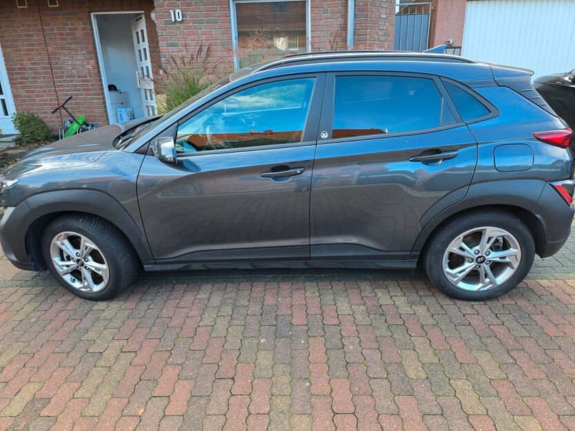 Hyundai KONA 50.400 km 15.490 € Oberhausen 46049