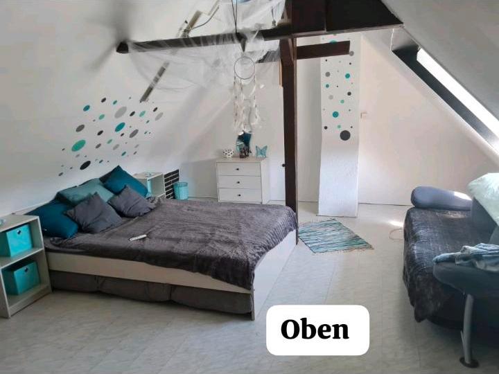Dachgeschoßwohnung Essen Stadtbezirk V - 3 Zimmer, 92 m&sup2;, 650&euro; | Angebot:25654724