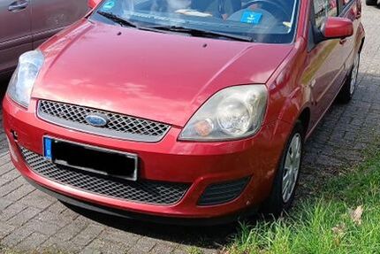 Ford Fiesta 240.000 km 990 &euro; Dinslaken 46535