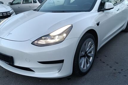Tesla Model 3 92.000 km 24.999 &euro; Wuppertal 42281