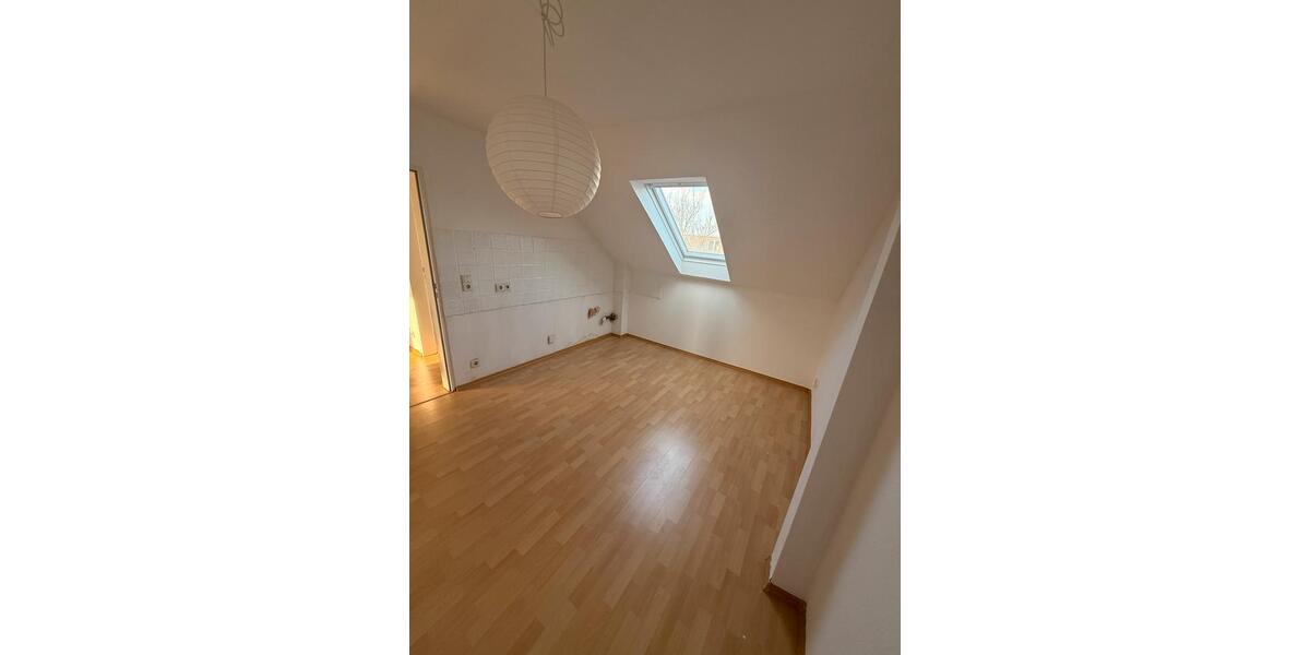 Dachgeschoßwohnung Oberhausen Alstaden - 1 Zimmer, 52 m&sup2;, 620&euro; | Angebot:25824419