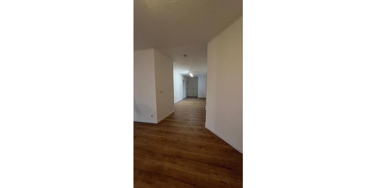 Über den Dächern von Duisburg ! 140qm Top Wohnung ! 5 zimmer