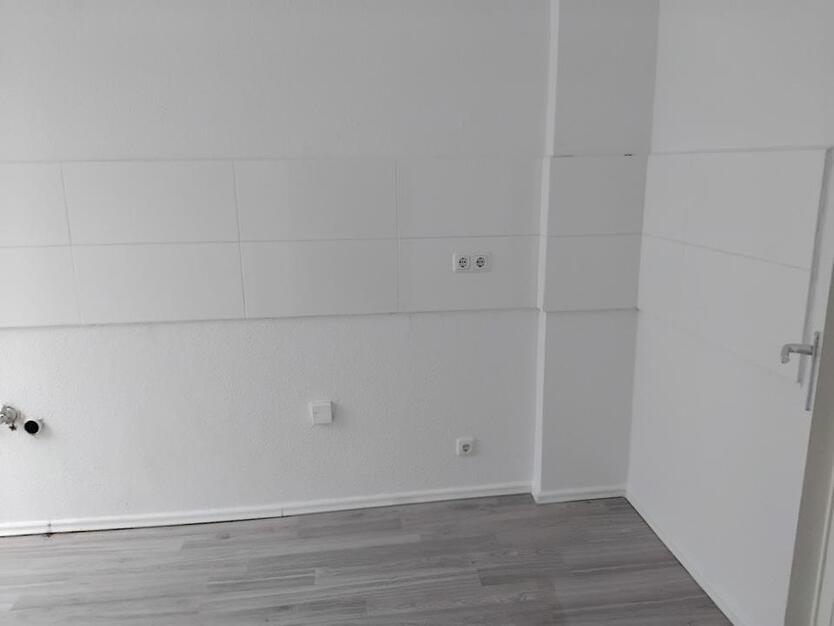 Renovierte 2 Zimmer Wohnung im DG in Gelsenkirchen zu vermieten!!! zimmer