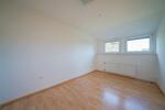 Dachgeschoßwohnung Ratingen Hösel - 3 Zimmer, 68 m&sup2;, 680&euro; | Angebot:26234167
