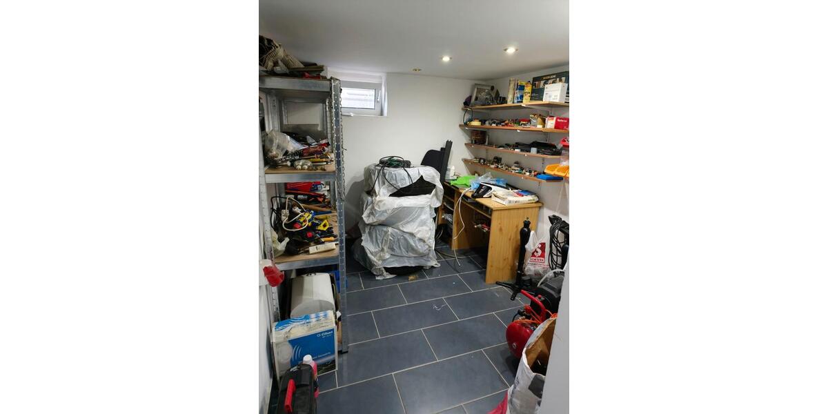 Reihenhaus Duisburg Mittelmeiderich - 4 Zimmer, 150 m&sup2;, 350.000&euro; | Angebot:27502880