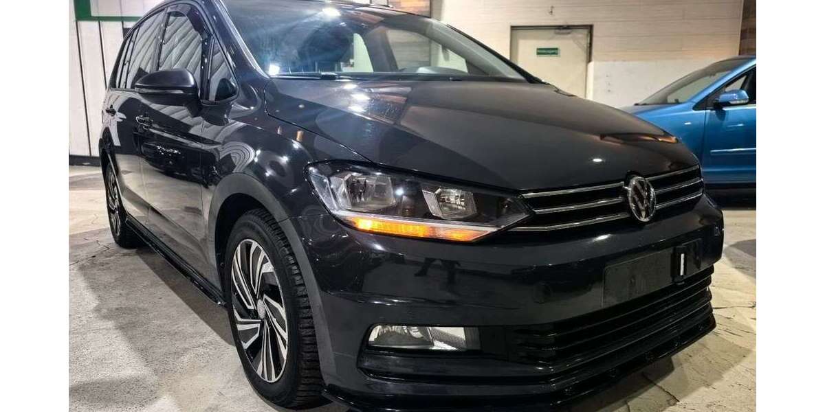 VW Touran 68.279 km 20.350 &euro; Voerde 46562