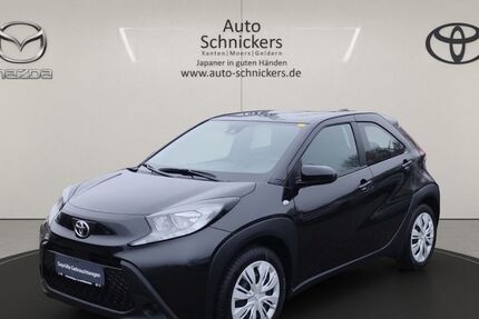 Toyota Aygo (X) 30.254 km 15.350 &euro; Moers 47441