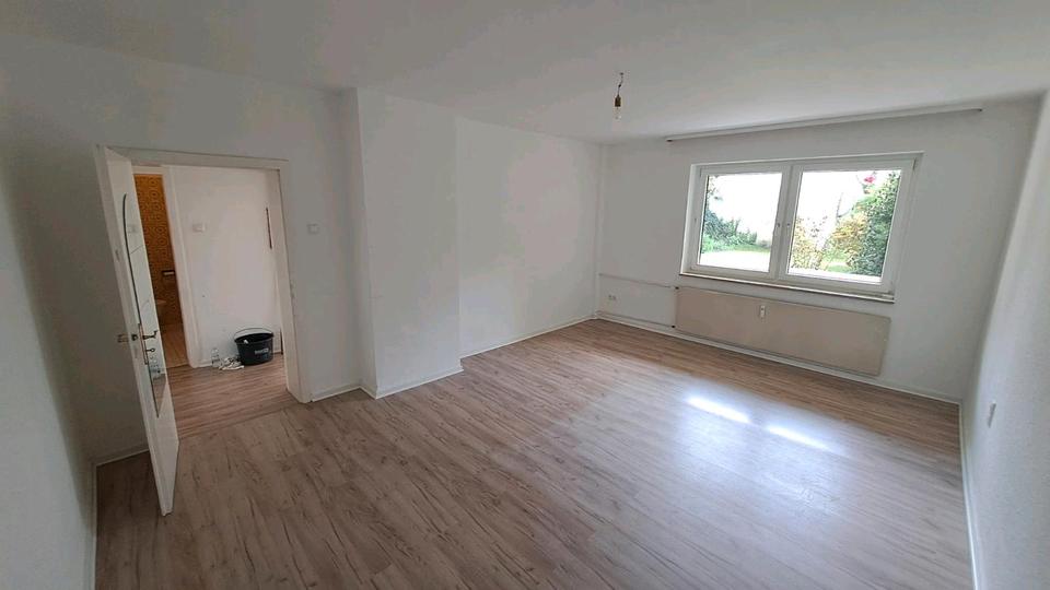 Erdgeschoßwohnung Essen Stadtbezirk III - 3 Zimmer, 75 m&sup2;, 150.000&euro; | Angebot:27457205