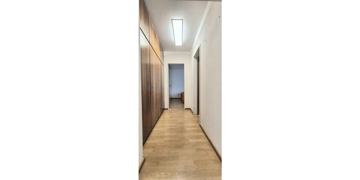 Etagenwohnung Essen Stadtwald - 2 Zimmer, 70 m&sup2;, 215.000&euro; | Angebot:26128173