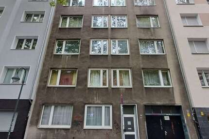 Haus Düsseldorf Oberbilk - 19 Zimmer, 455 m&sup2;, 1.500.000&euro; | Angebot:23202858