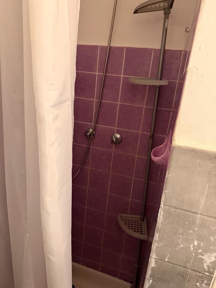 1 Zimmer Apartment für 4 Monaten zimmer