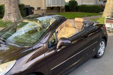 Peugeot 207 179.000 km 2.300 &euro; Bochum 44789