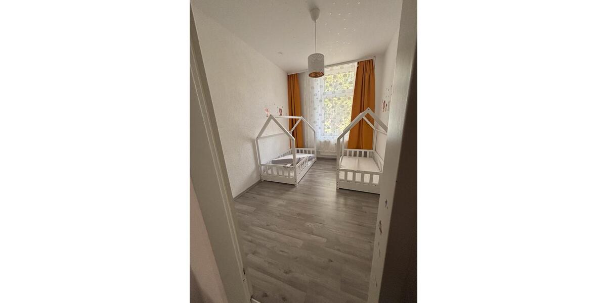 Etagenwohnung Duisburg Hamborn - 3 Zimmer, 73 m&sup2;, 118.000&euro; | Angebot:27472236