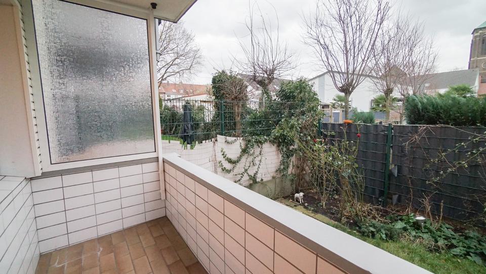 Erdgeschoßwohnung Essen Stadtbezirk V - 3.5 Zimmer, 66 m&sup2;, 480&euro; | Angebot:26381531