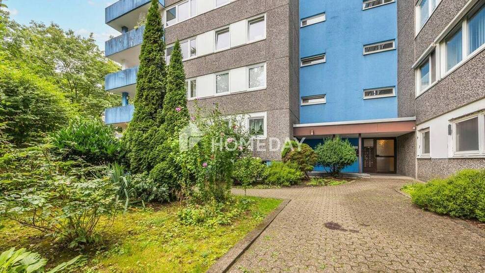 Helle 3-Zimmer-Etagenwohnung mit Loggia