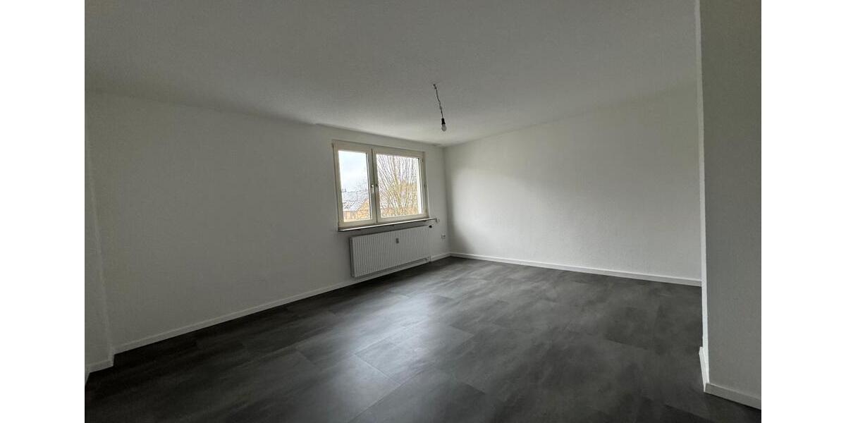 4-Zimmer-Wohnung, 100,8 m² mit Kamin neue Einbauküche ruhige Lage 4 zimmer