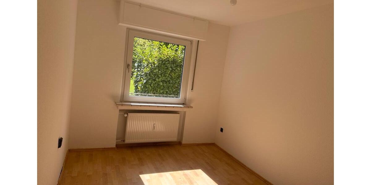 Erdgeschoßwohnung Moers Rheinkamp - 3.5 Zimmer, 66 m&sup2;, 624&euro; | Angebot:26382967