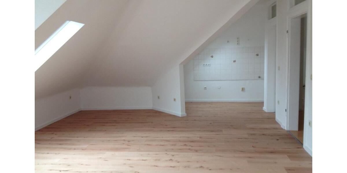 Duisburg-Hochheide: Kirchstraße 74a, 3,5 Zimmer, Wohnfläche 83 qm 3 zimmer