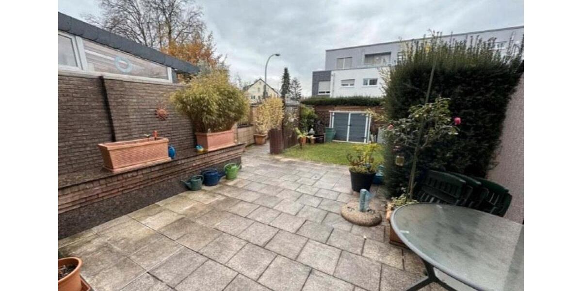 Reihenmittelhaus mit Garten und Garage in Duisburg Süd 4 zimmer