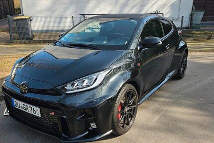 Toyota Yaris 11.999 km 34.990 &euro; Duisburg 47137