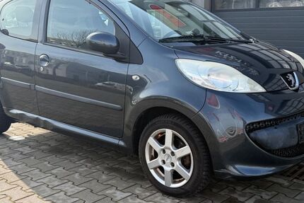 Peugeot 107 126.000 km 950 &euro; Gelsenkrichen 45884