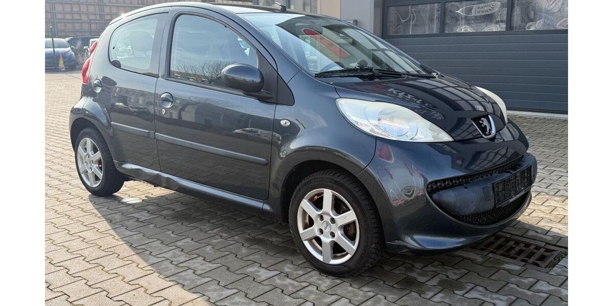 Peugeot 107 126.000 km 950 &euro; Gelsenkrichen 45884
