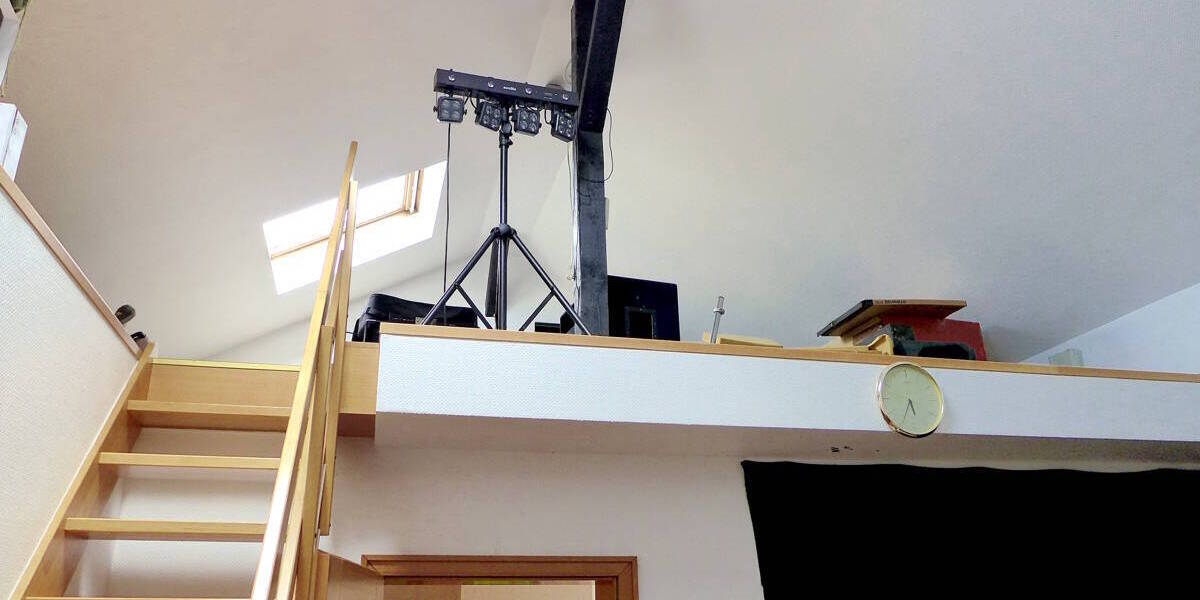 Imposantes Mehrfamilienhaus mit separatem Hintergebäude in zentraler Lage von Velbert. zimmer