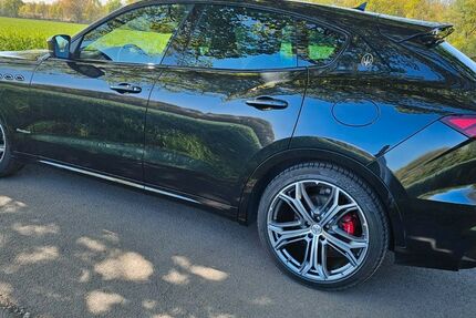 Maserati Gransport 72.600 km 59.500 &euro; Recklinghausen 45657